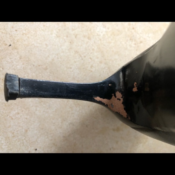 Stuart Weitzman Leather 3 7/8 inch Heels in size 8N. - Picture 5 of 8